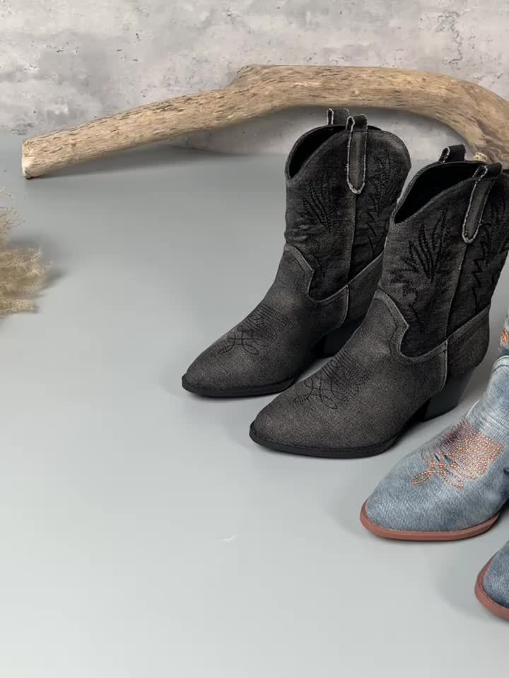 Sabrina - Vintage Vyšívané Kotníkové Boty