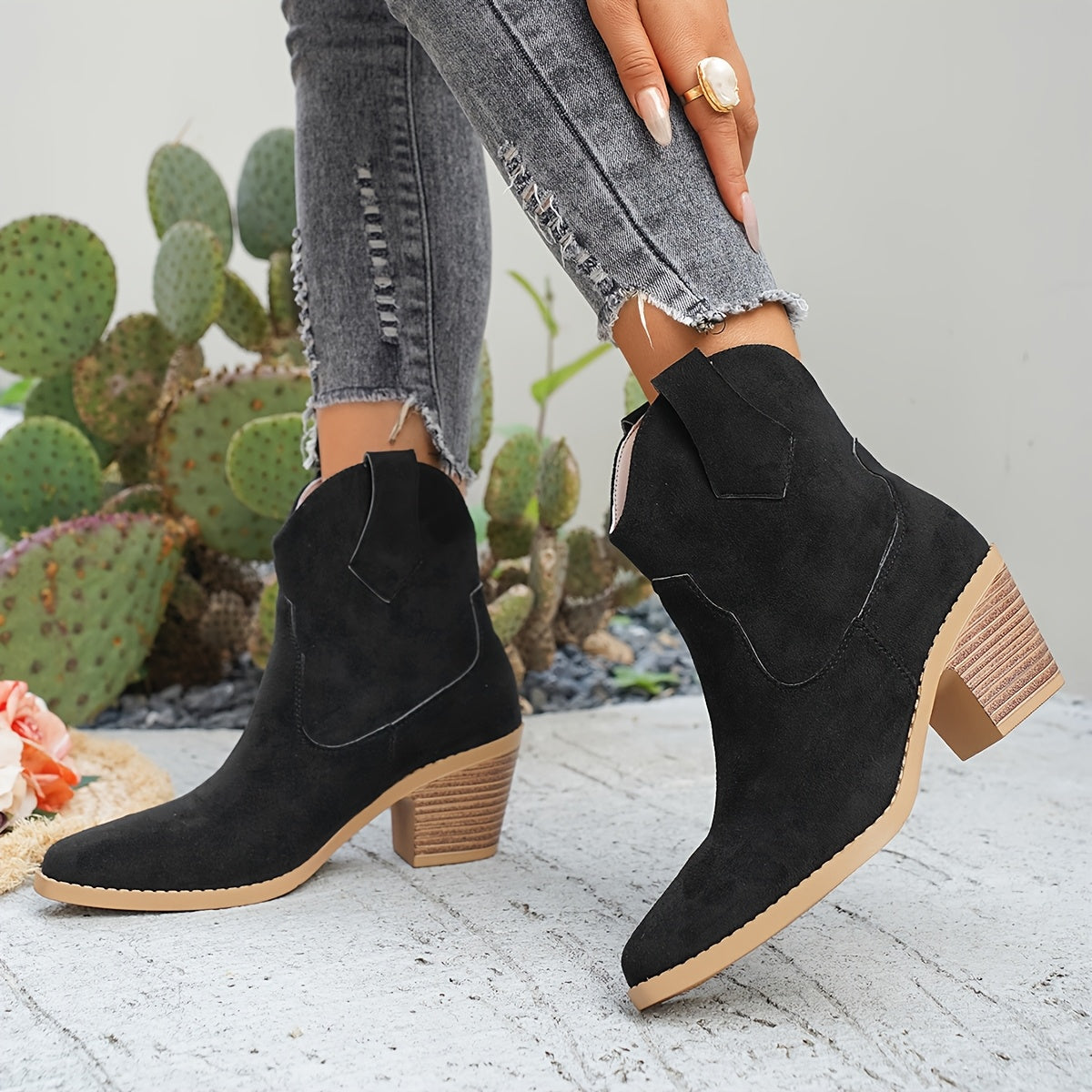 Larissa - Magas sarkú, slip-on kotníková obuv