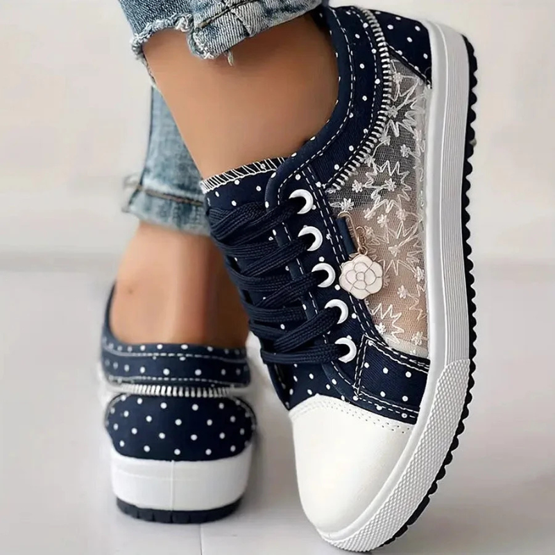 CARO | Elegantní dámský sneaker s květinovými detaily