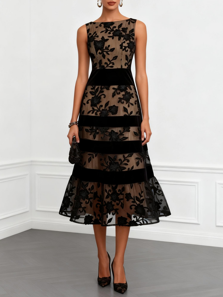 Černé síťované A-linie bezrukávové midi šaty s květinami
