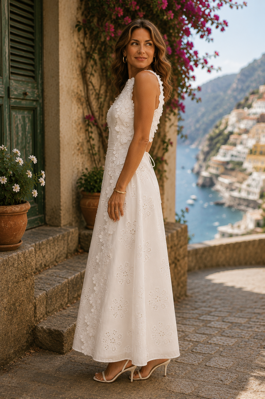 Della | Elegantní Vyšívané Maxi Šaty