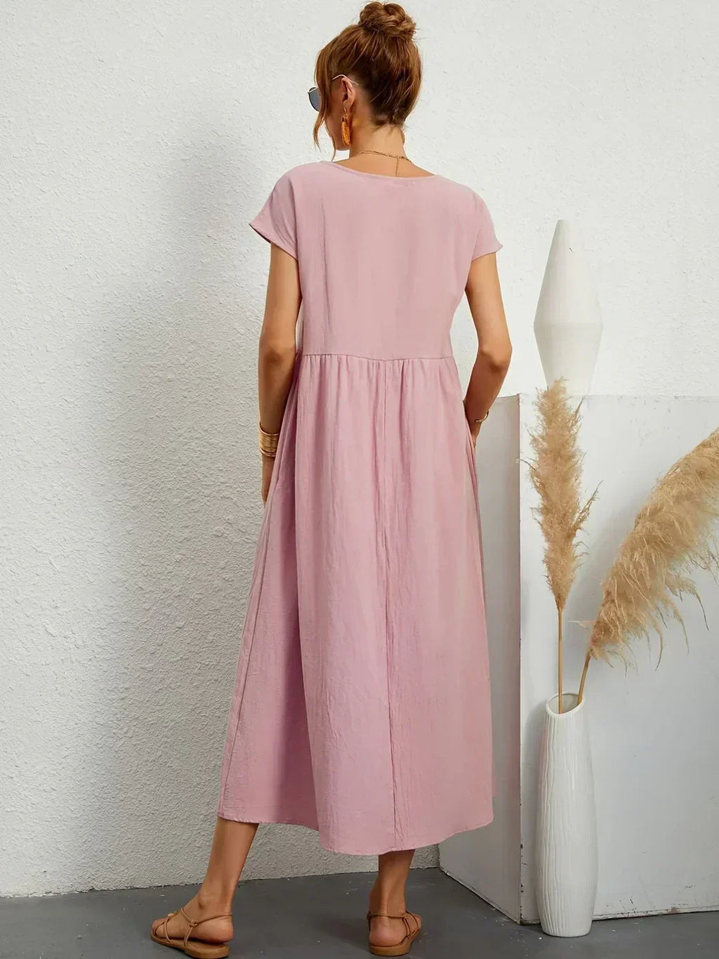 Lana | Midi šaty s elegantním střihem a nadčasovou elegancí