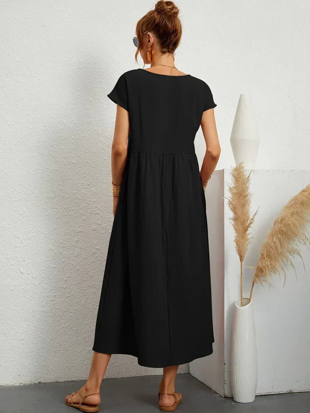 Lana | Midi šaty s elegantním střihem a nadčasovou elegancí