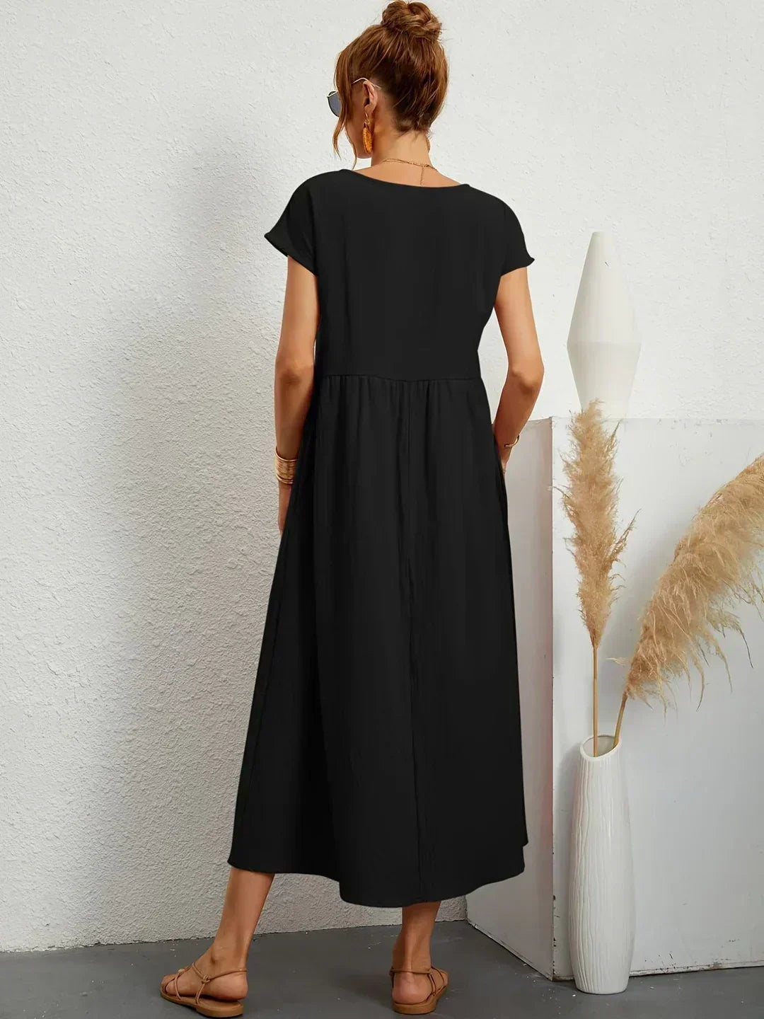 Lana | Midi šaty s elegantním střihem a nadčasovou elegancí