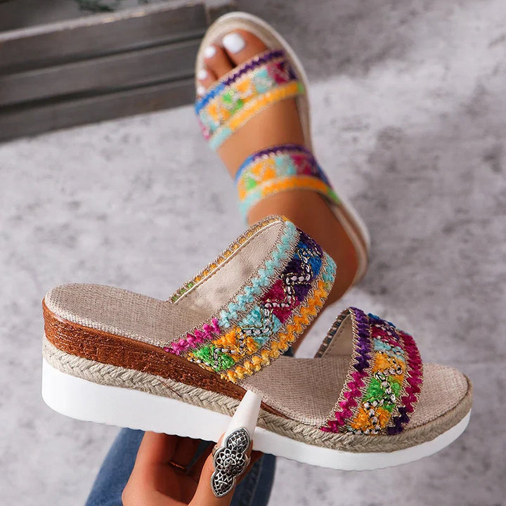 Zoe - Stylové Slip-On Sandály