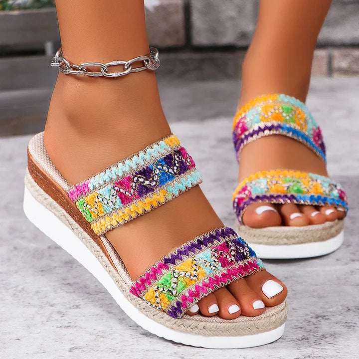 Zoe - Stylové Slip-On Sandály