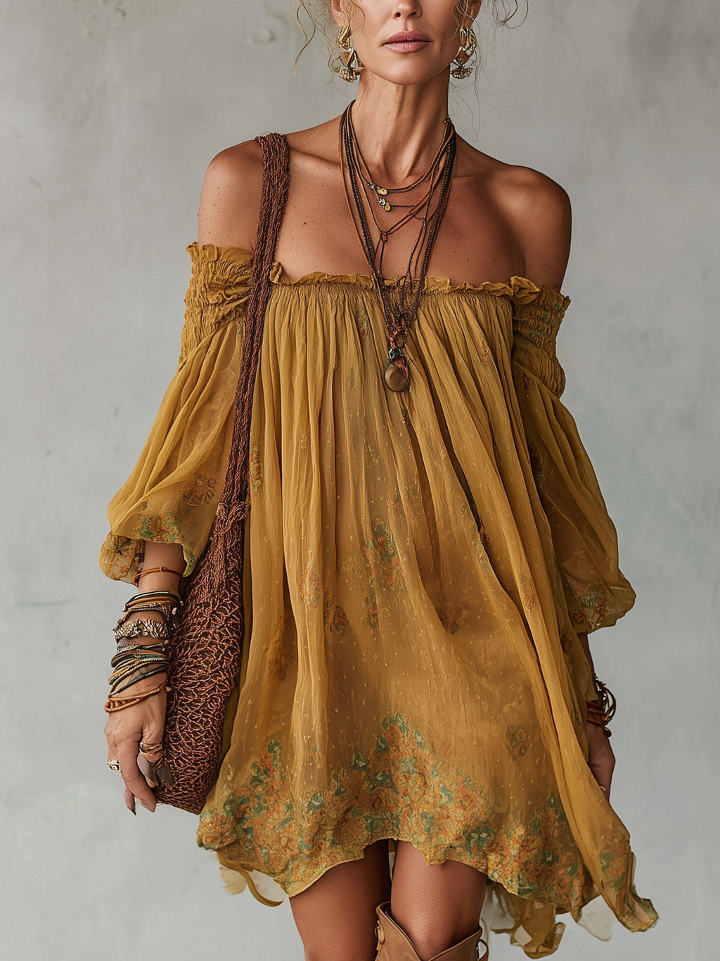 Žluté chiffon mini šaty s květinovým vzorem, bez ramínek
