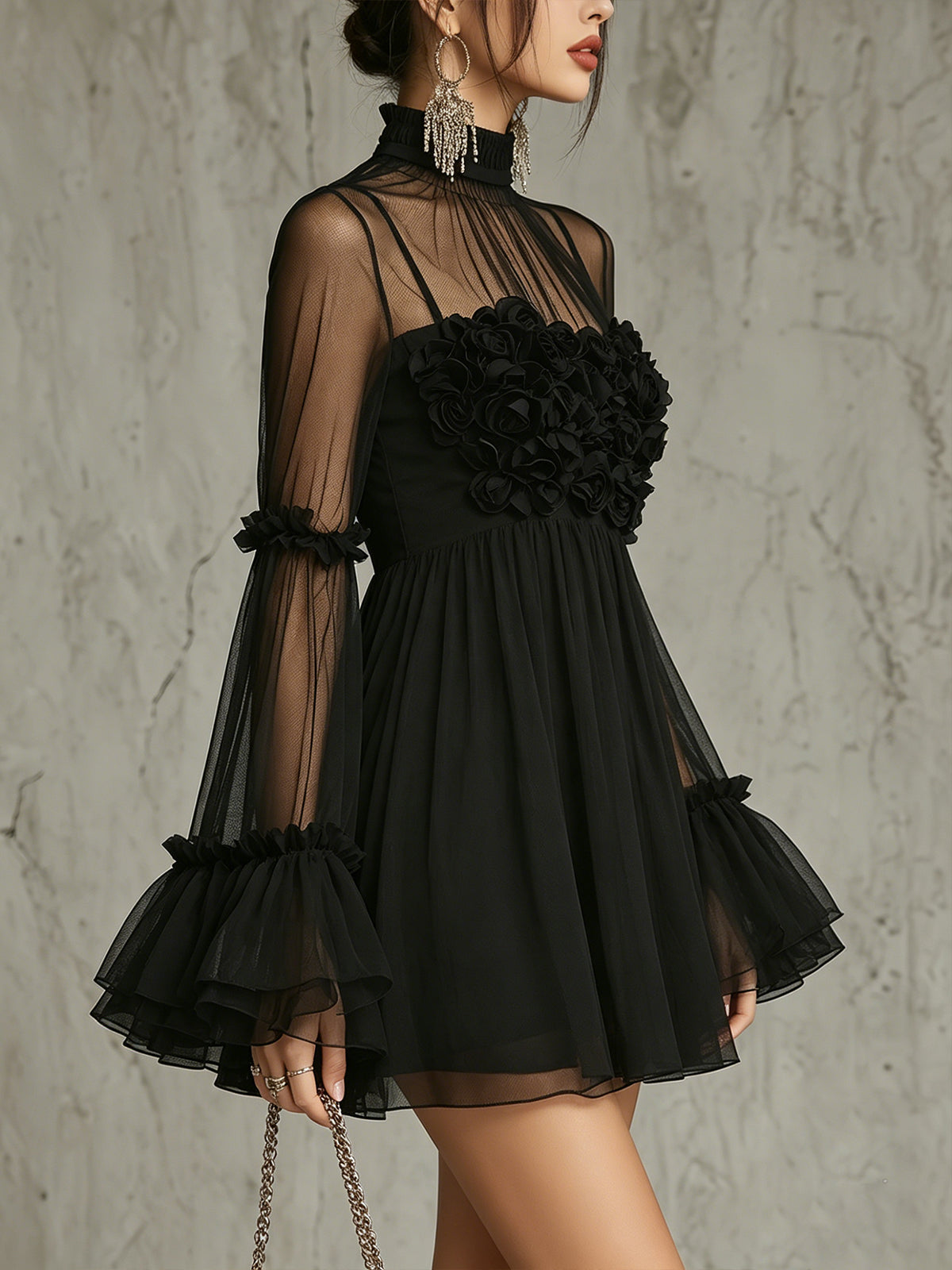 Černé Květinové Plisované Chiffon Mini Šaty s Vysokým Límcem