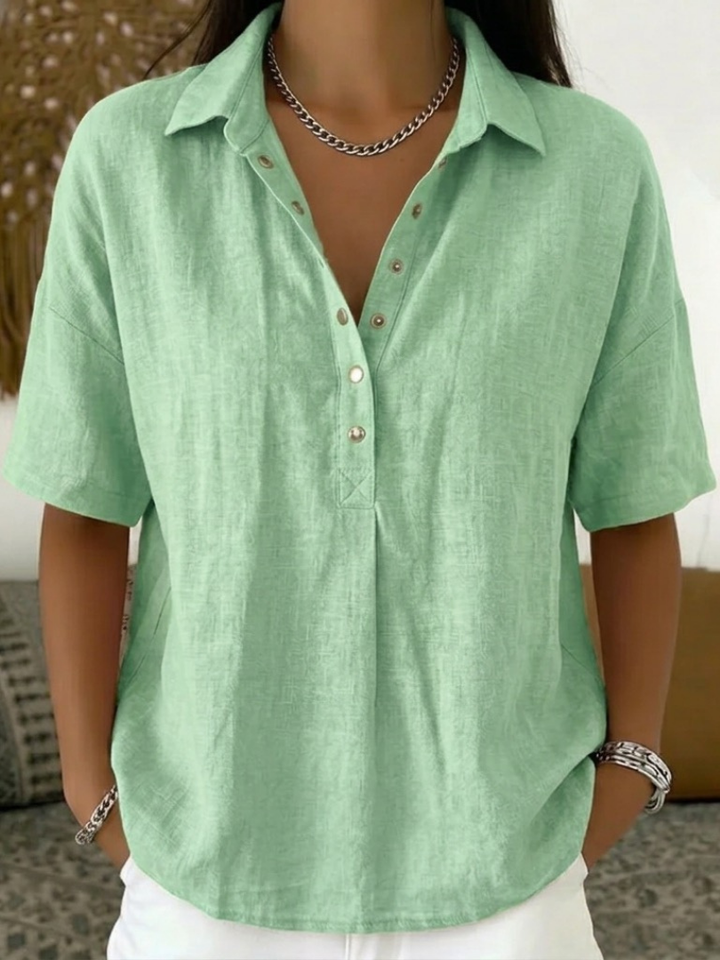 Jitka | Halenka s límečkem a knoflíkovým detailem