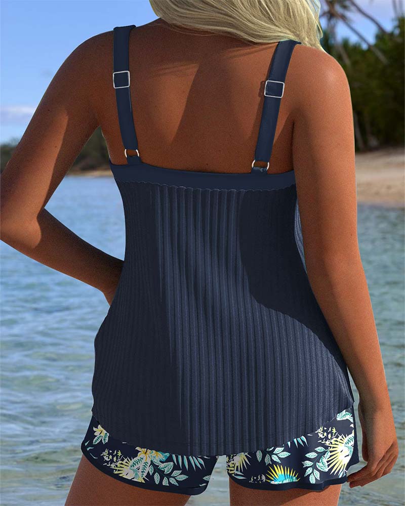 Lana - Pruhovaný dvoudílný tankini s plážovými šortkami